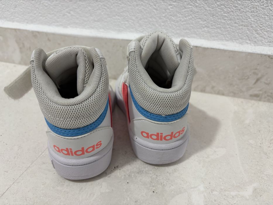 Детски маратонки Адидас 23.5
