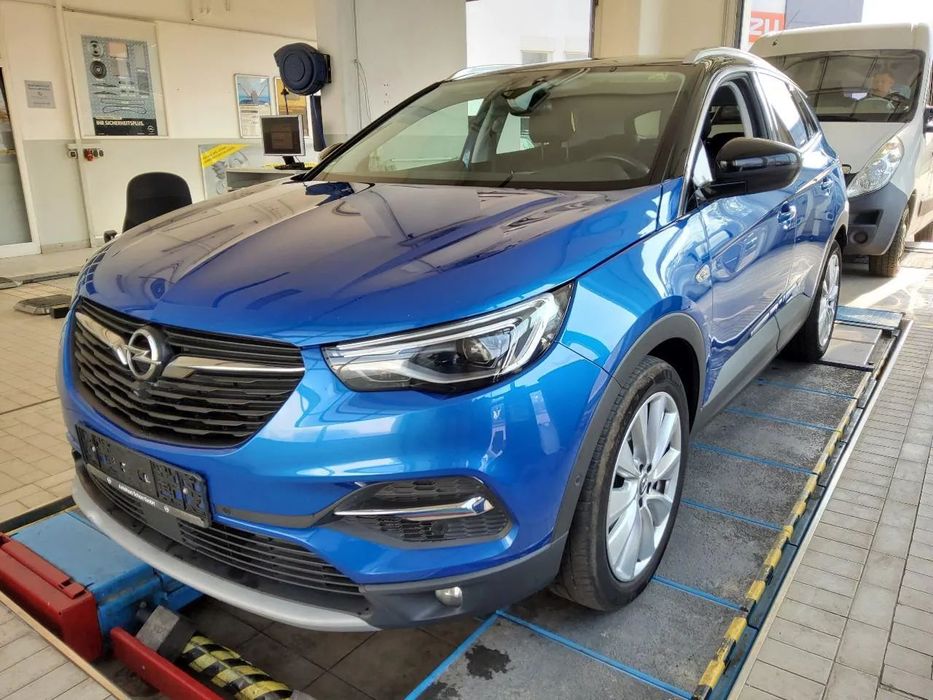 Opel Grandland X ULTIMATE , 177 CP , 2 litri DIESEL,Piele,Scaune incalzite, Climatronic