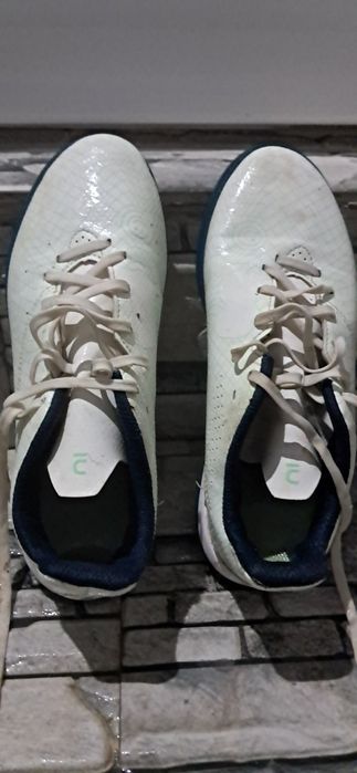 Se vinde crampoane sintetic