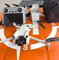 dronă dji mini 4 pro Fly More Combo