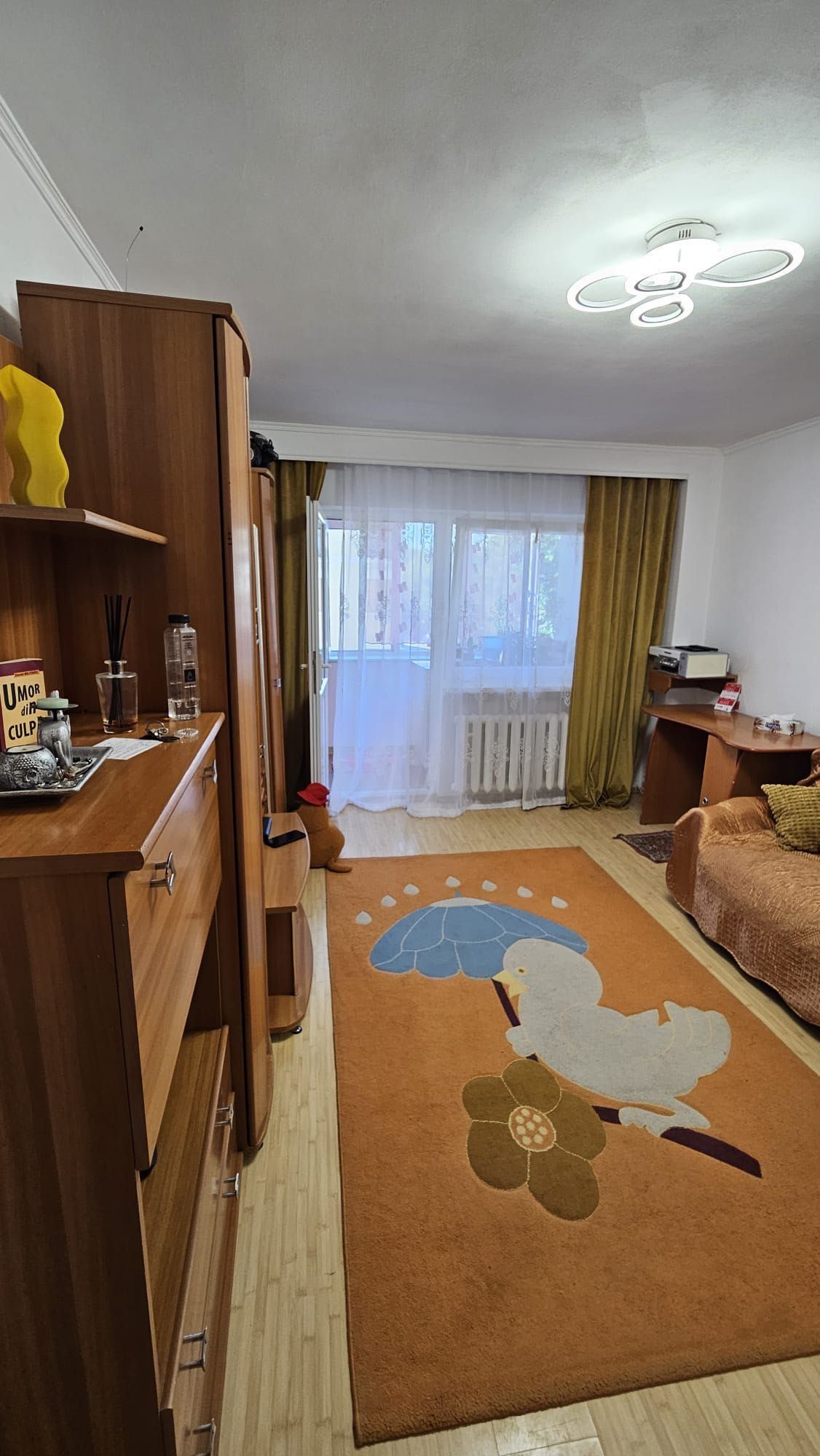 Vand apartament 2 camere