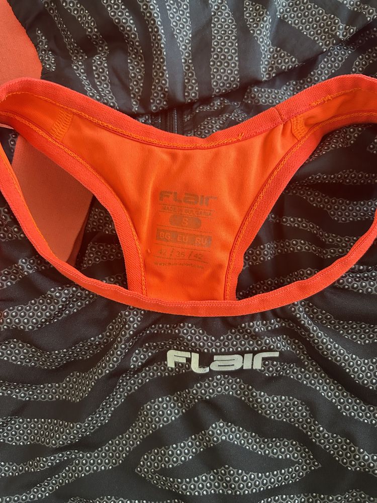 Екип flair+ подарък