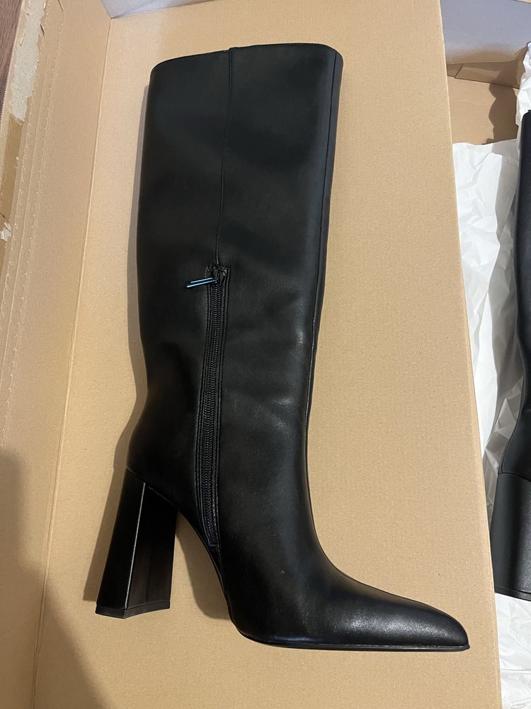 Ботуши Zara 37 номер