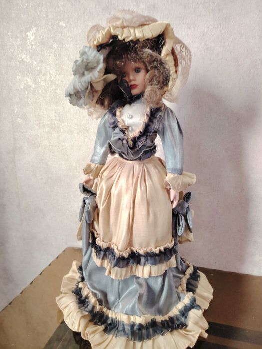 Коллекционная эксклюзивная кукла