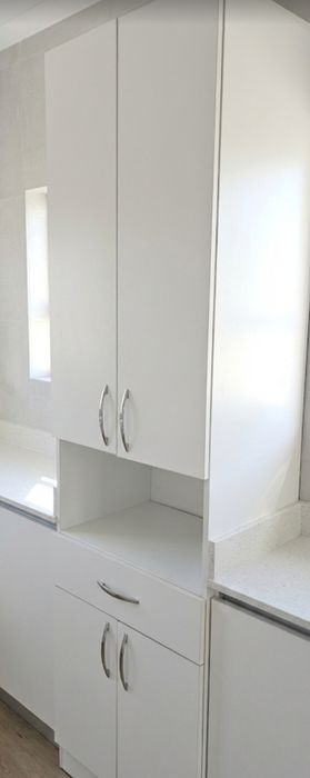 Продаётся кухонный пенал