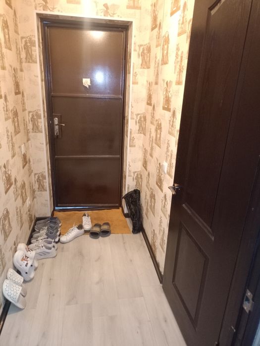 Срочно 1 хонали квартира ижарага берилади