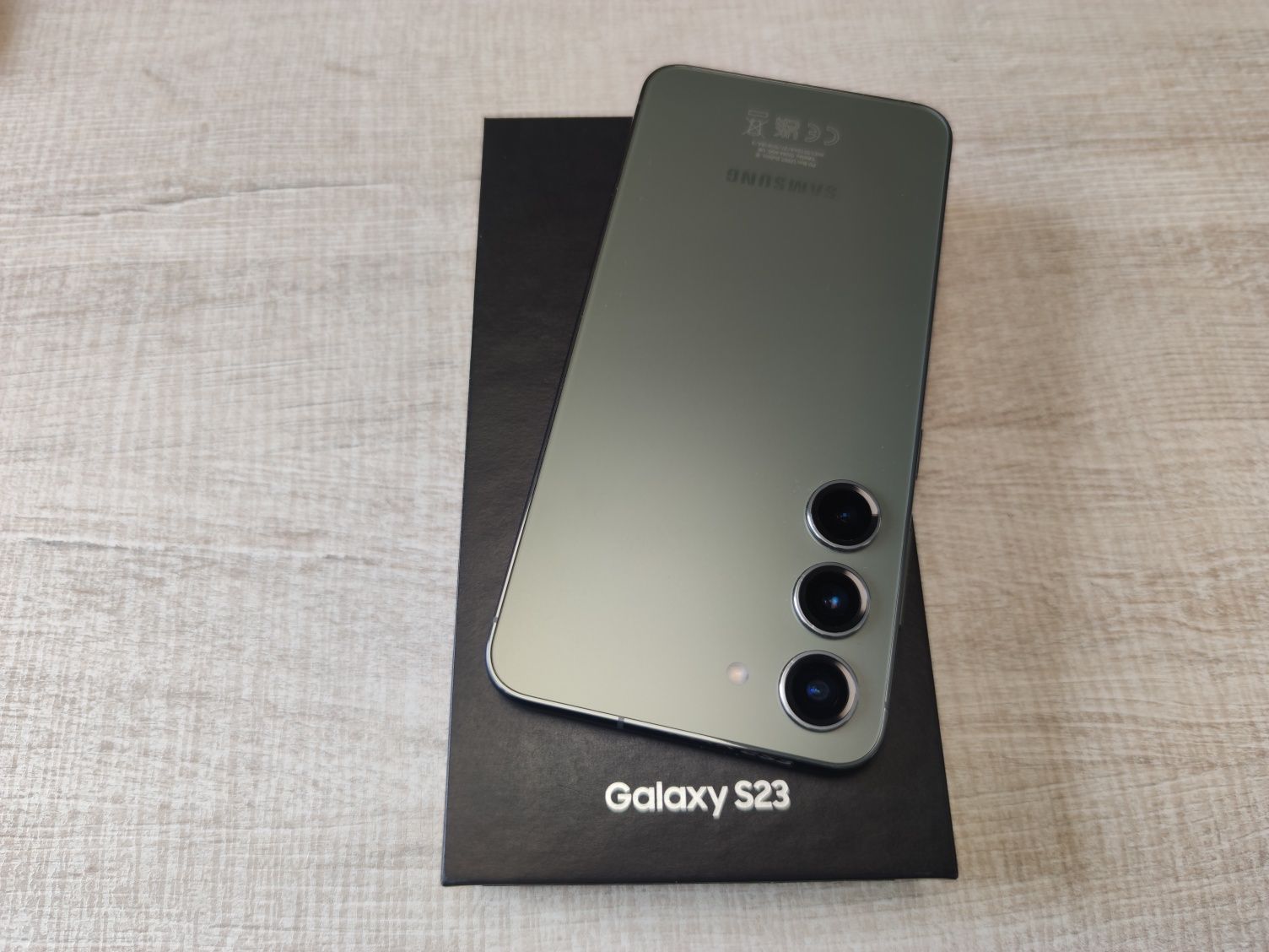 Samsung s23 128GB 8GB Green Като нов!