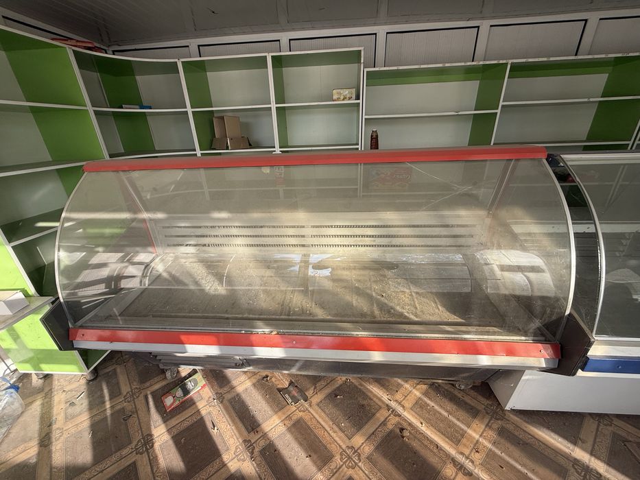 Продам витрина холодильник