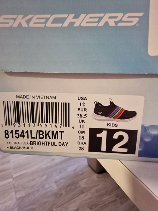 Adidasi skechers marimea 28.5