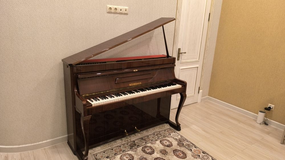 Продается пианино Weinbach (Czechoslovakia)