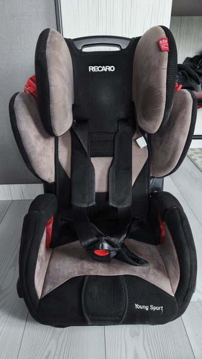 Столче за кола Recaro Young Sport