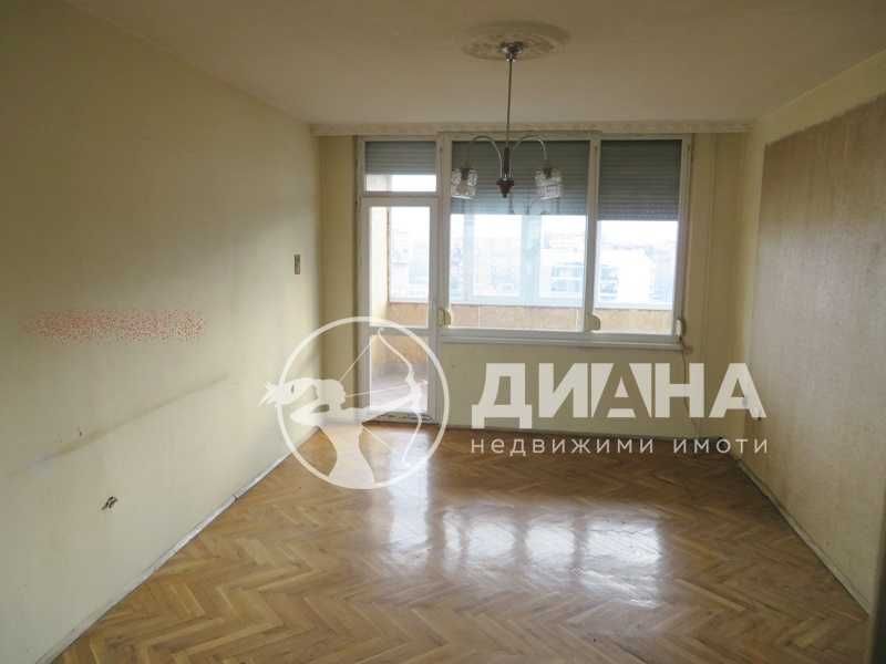 Продава се Тристаен апартамент в Пловдив, Кючук Париж - 107 кв.м за 1150 €/кв.м - Снимка #4