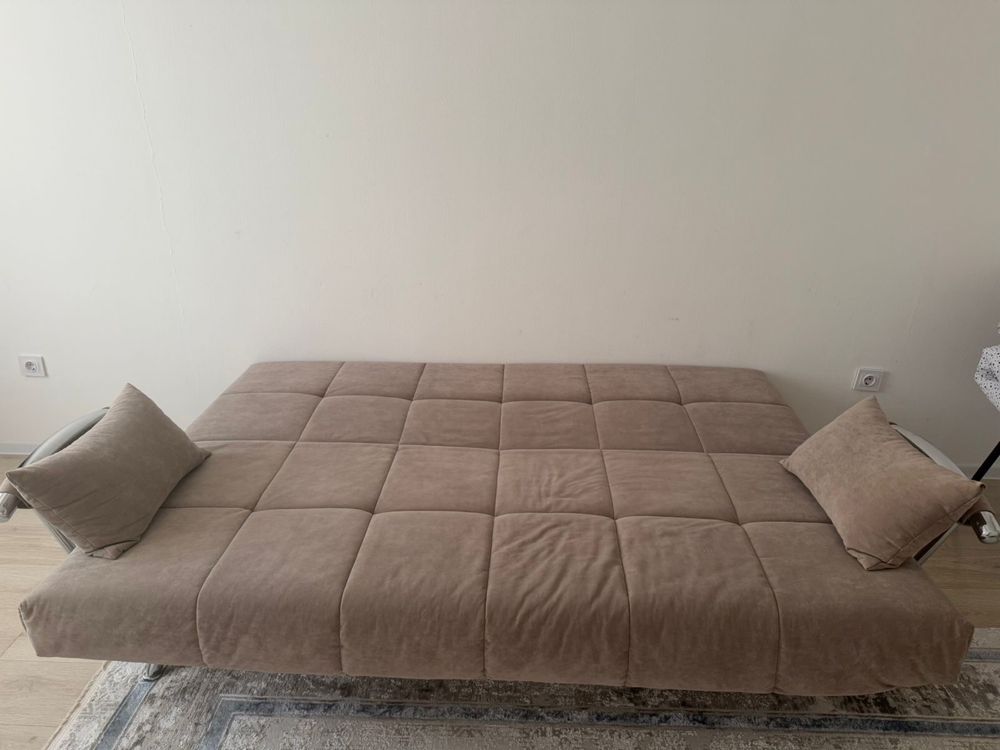 Продам диван в отличном состоянии