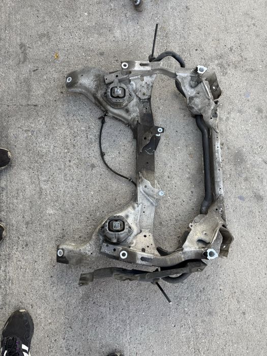 Cadru motor bmw e90 e91 e92 e93 e87 e81 e82 e88