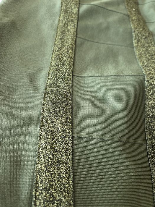 Бандажна пола в зелен цвят