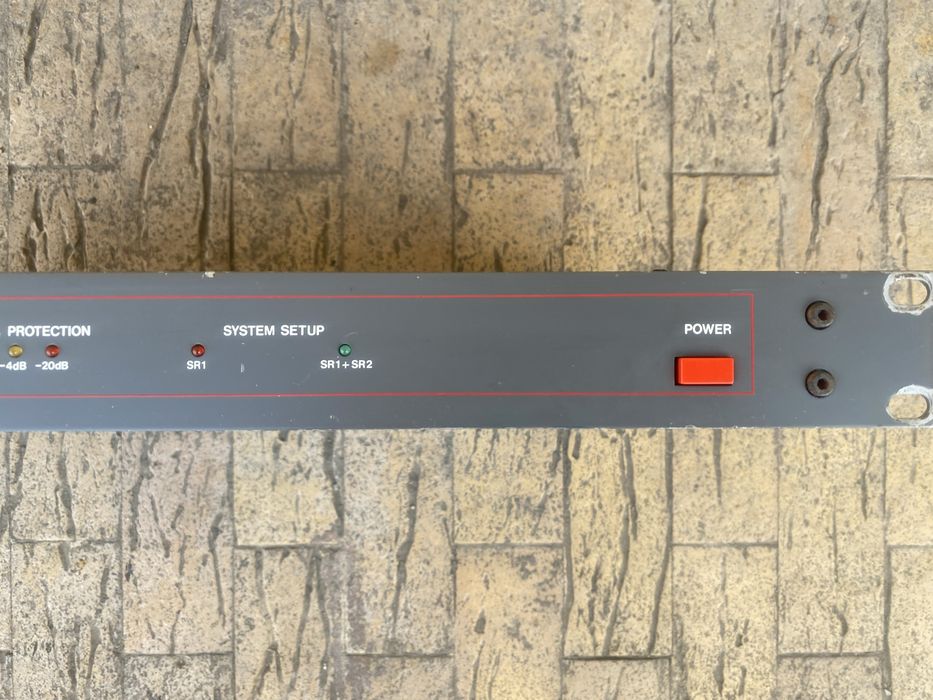 Celestion SRC-1 controller / crossover