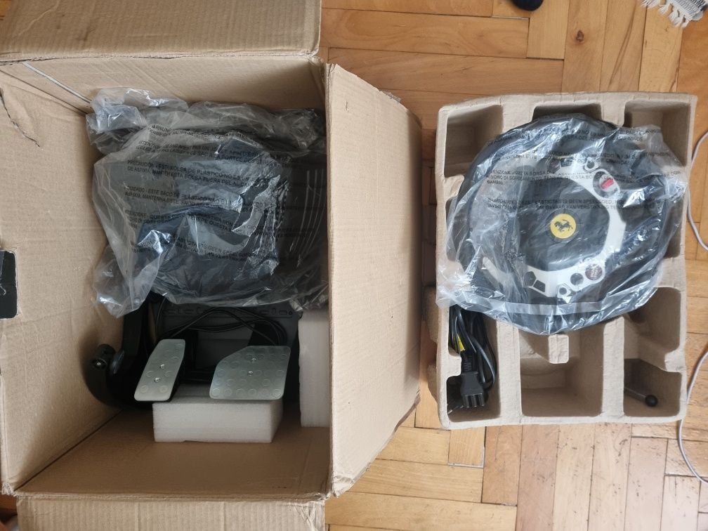 Thrustmaster tx racing wheel в много добро състояние