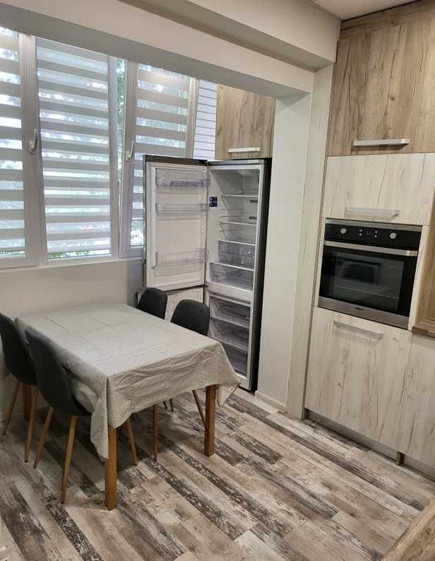 Дава се под наем Двустаен апартамент в Пловдив, Гагарин - 65 кв.м за 450 € - Снимка #1