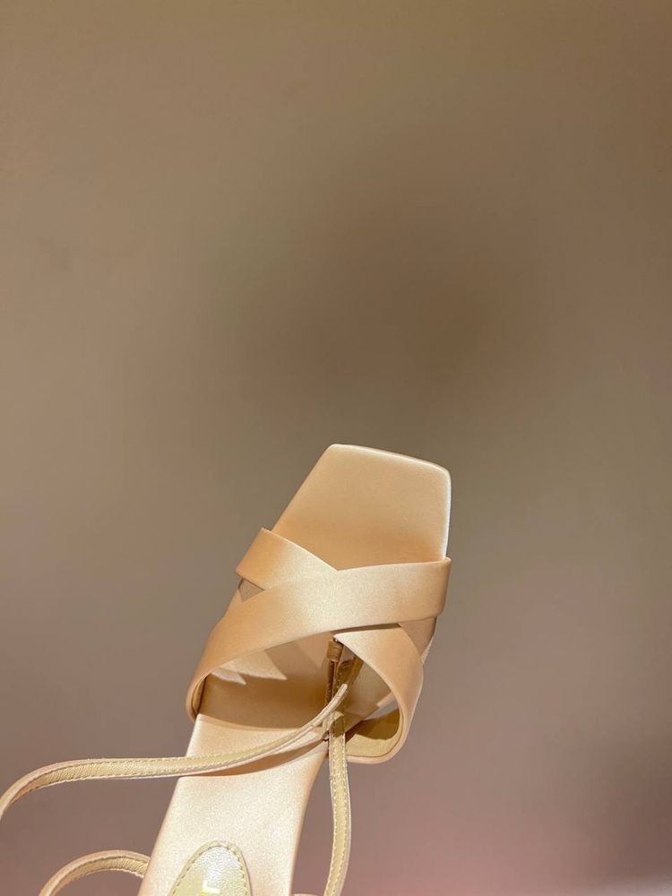 Pantofi Saint Laurent