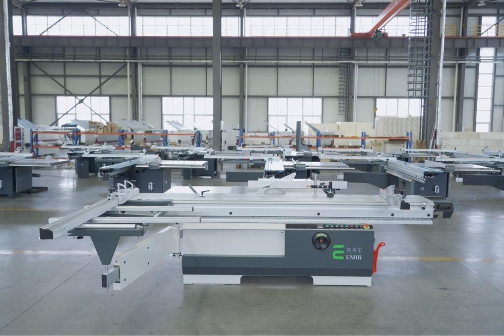 Форматно-раскроечный станок