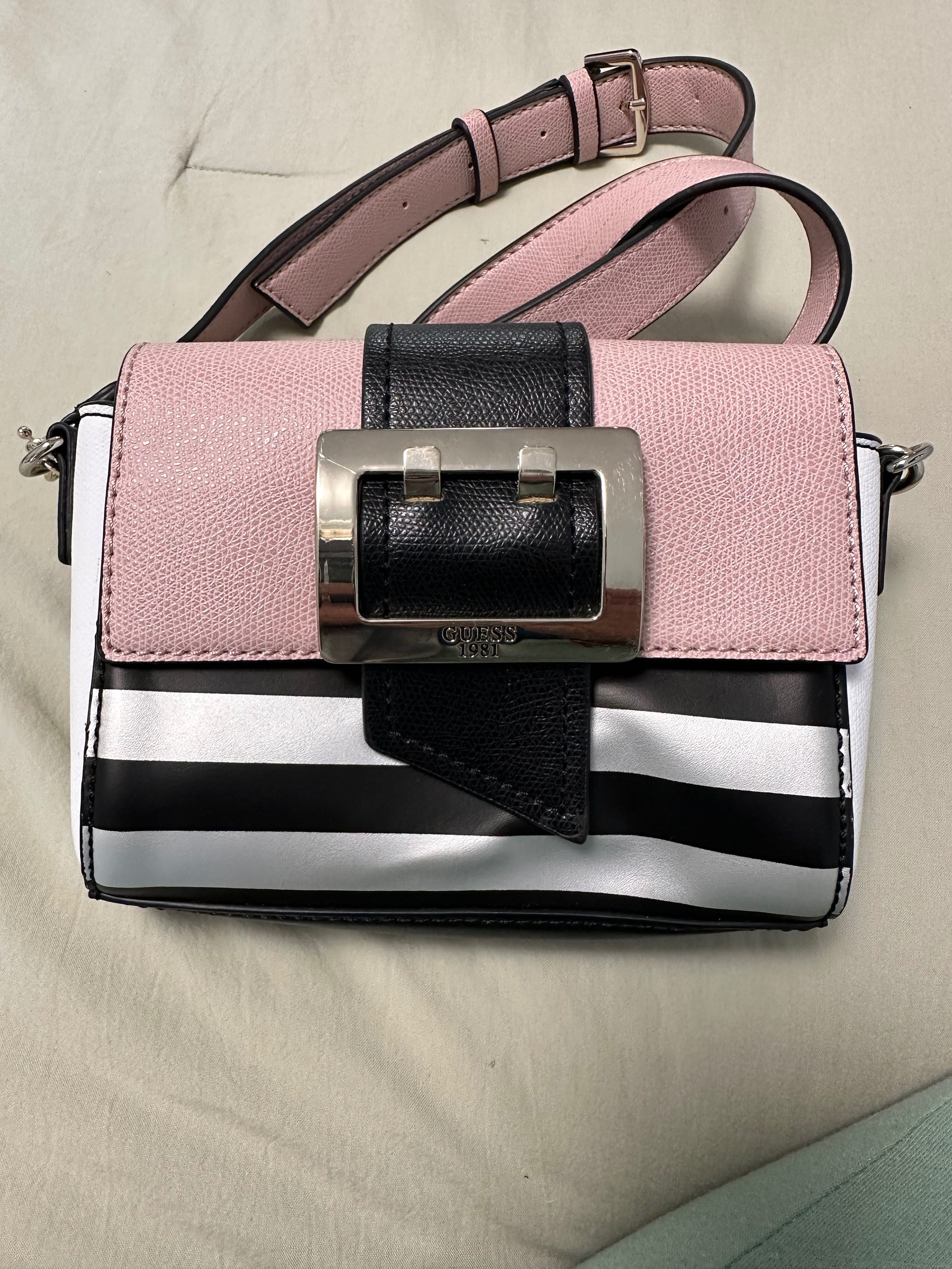 Чанта Guess шарена