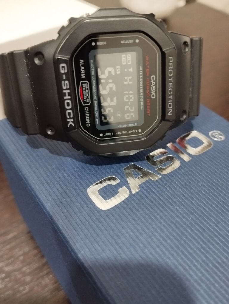 Продам часы Casio