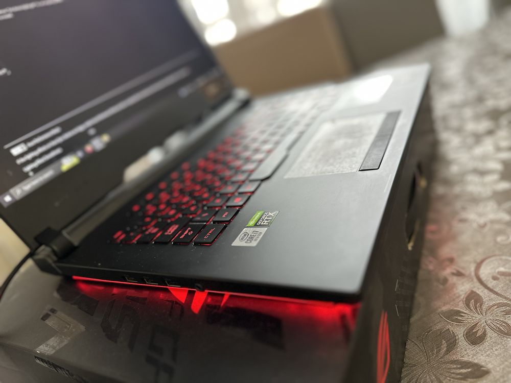 Лаптоп Gaming ASUS ROG Strix G15