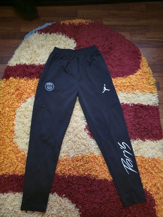Pantaloni Jordan x PSG