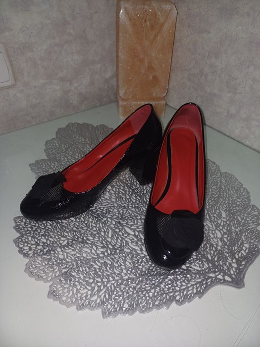 Женская обувь, туфли