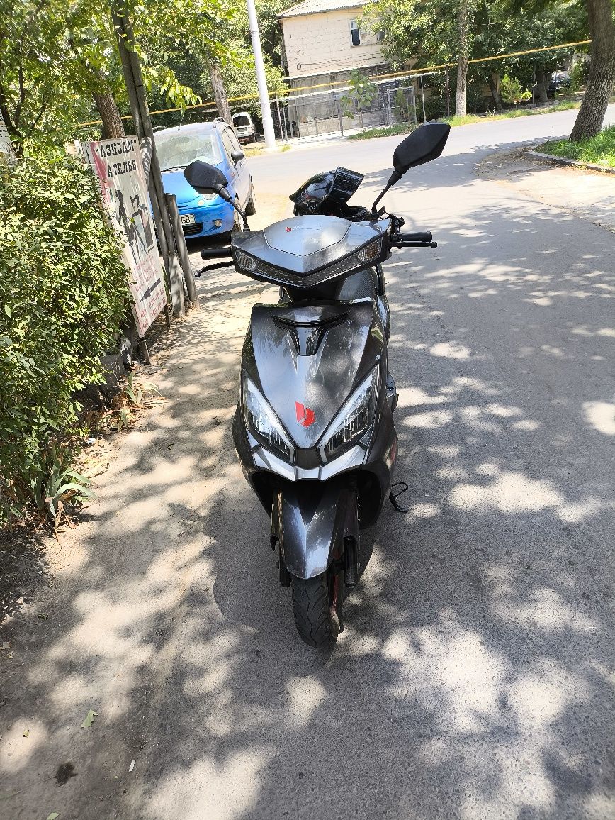 Скутер 125 кубов BIKELAND