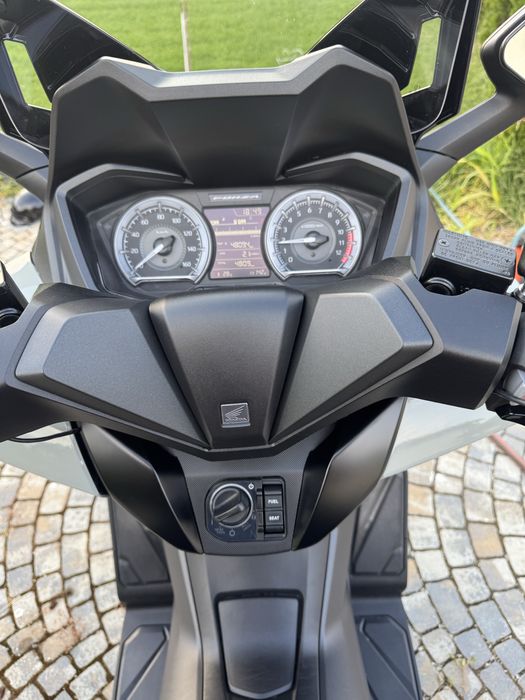 Scuter Honda Forza 125