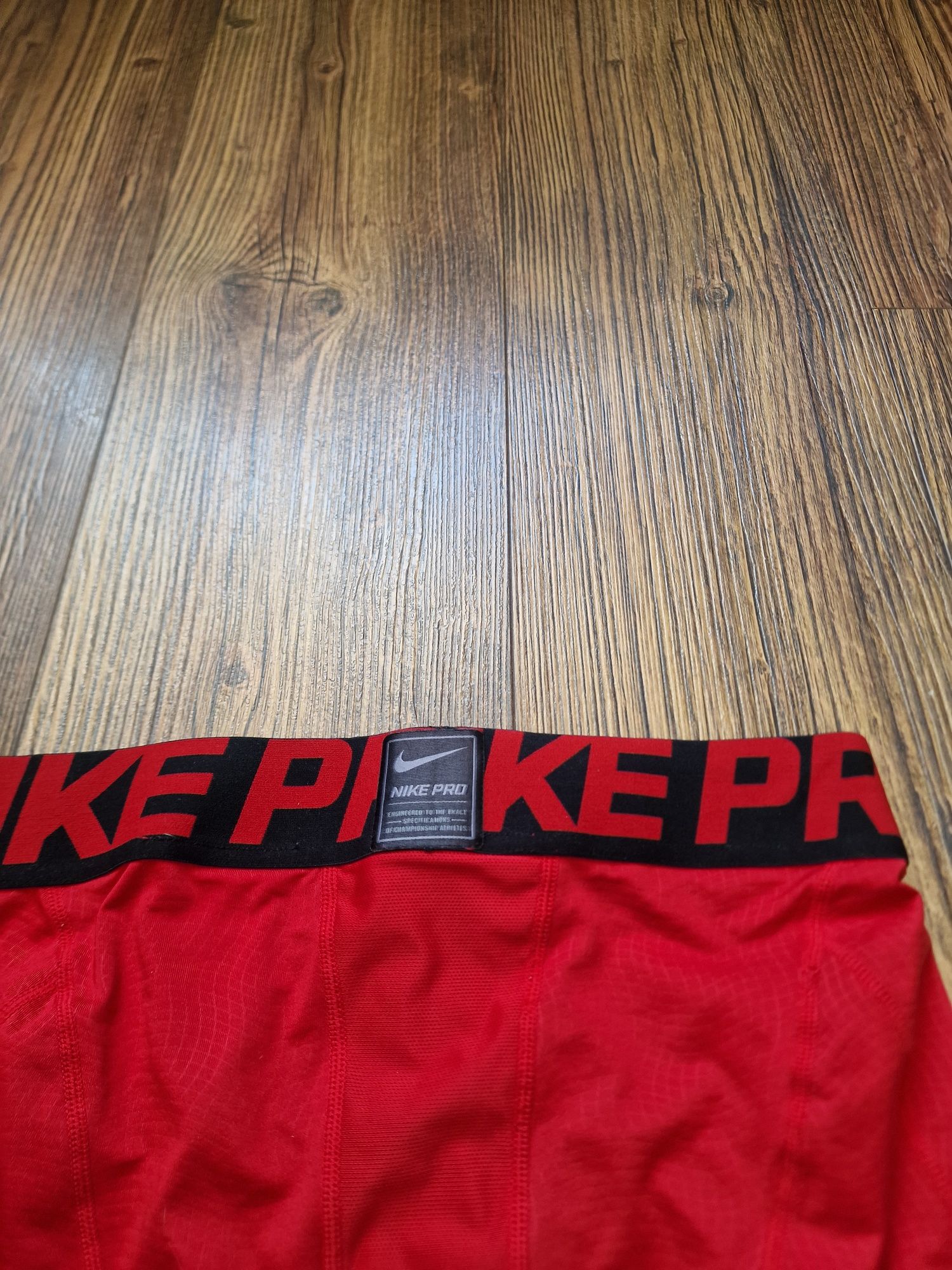 Страхотен мъжки спортен клин NIKE PRO размер M