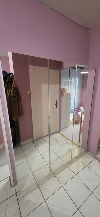 Шкаф за обувки с огледала