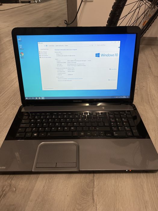 Laptop Toshiba Satellite L870D 8Gb RAM 640Gb HDD