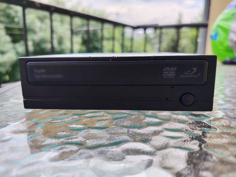 Само за 29 лева ! DVD записвачка Samsung SH-S202 отлично състояние