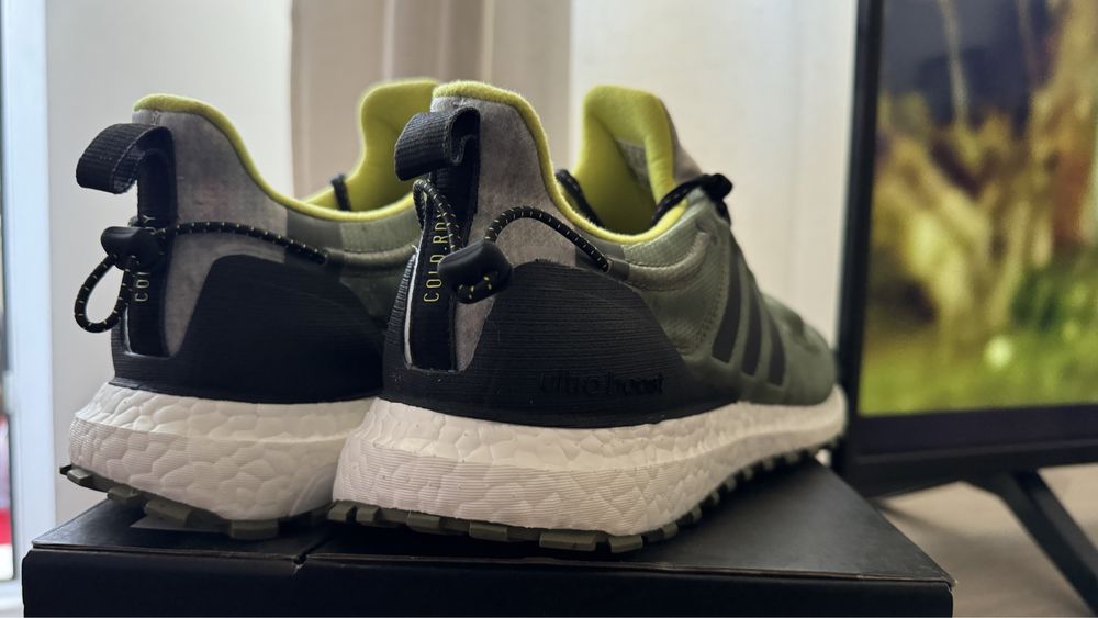 Adidas Ultraboost originali la cutie / noi ( marime 43.1/3 )