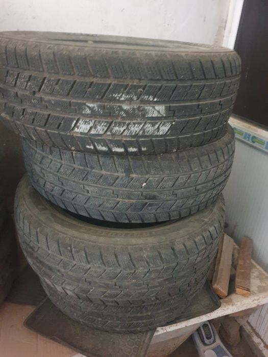 Шины зимние 185/60 15