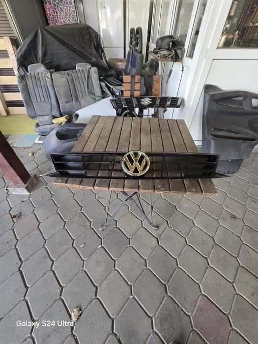Grilă passat b8 nouă