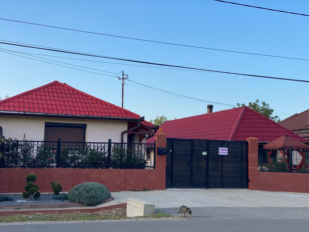 Vand casa cu teren in Cihei sau schimb cu garsoniera tip D in Oradea