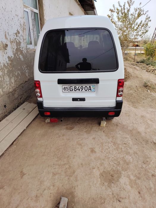 Damas avtomobil sotiladi