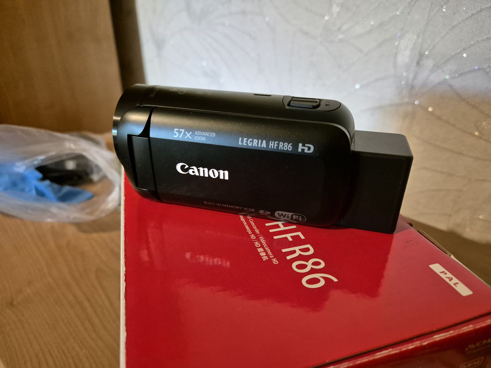 Canon Legria Hfr 86