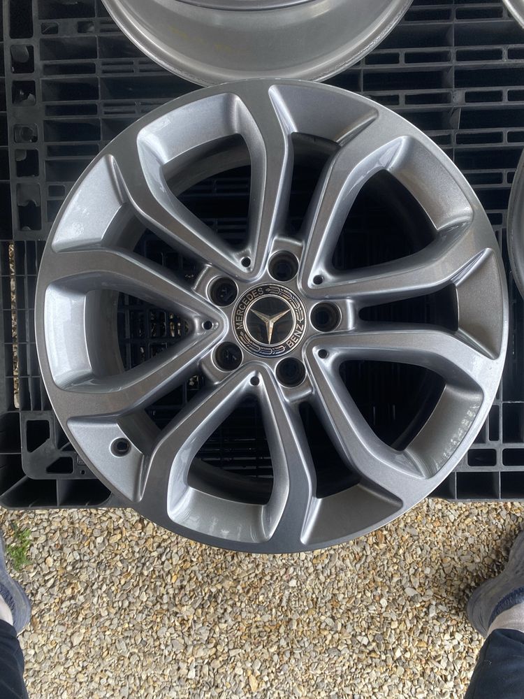 17 цола 5 х 112 мм Мерцедес C Класа W 205 , A , B , CLA , GLB , V