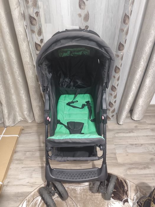 Vând carut primii pași!