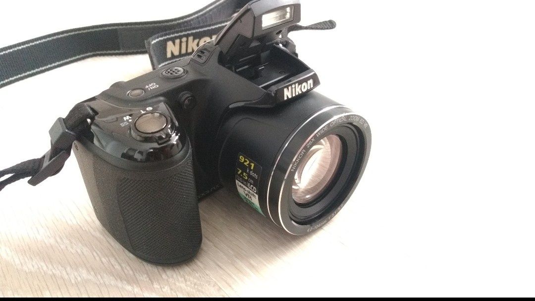 Фотоапарат Nikon Coolpix L810