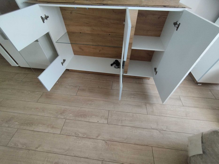 Шкаф Novbela 105 (Бял + Бял гланц + Grandson дъб)