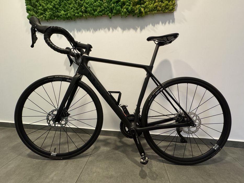 Vand bicicleta din carbon Canyon Endurace CF7