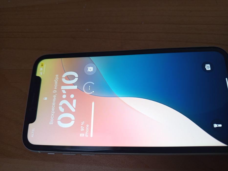 Iphone XR 64 gb akb 76