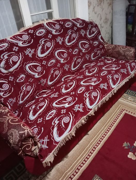 Красный кресла норм состояние