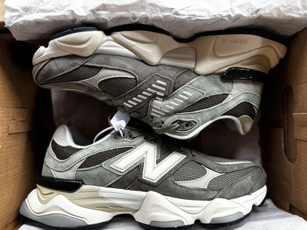 New Balance 9060 - Green EU42/26,5cm