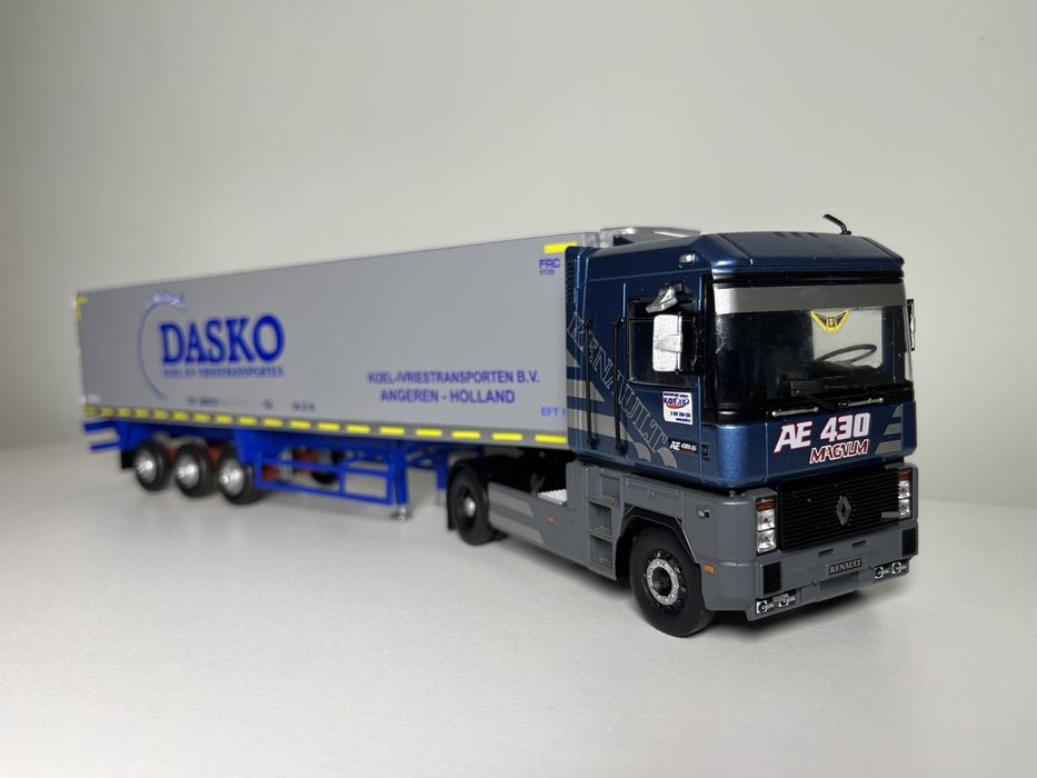 Продам 1:43 IXO, тягач Рено с прицепом